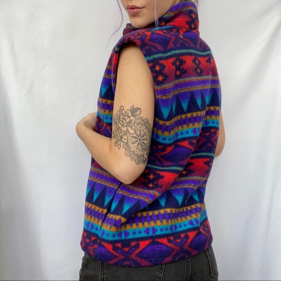 Printed Fleece Zip Up Vest - Picture 2 of 9
